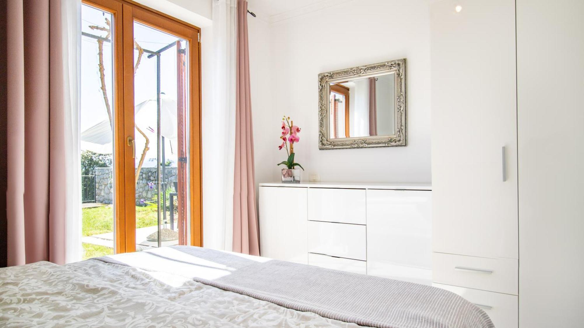 Apartment Peharovo 로브란 외부 사진