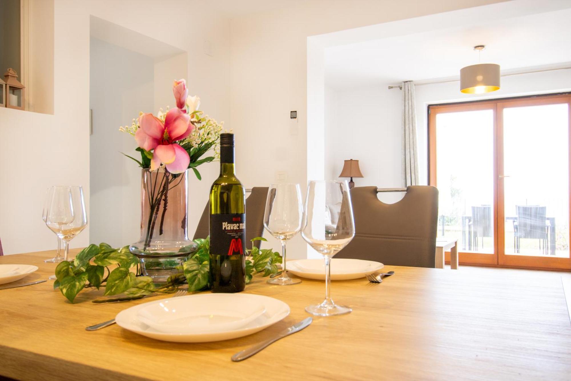 Apartment Peharovo 로브란 외부 사진