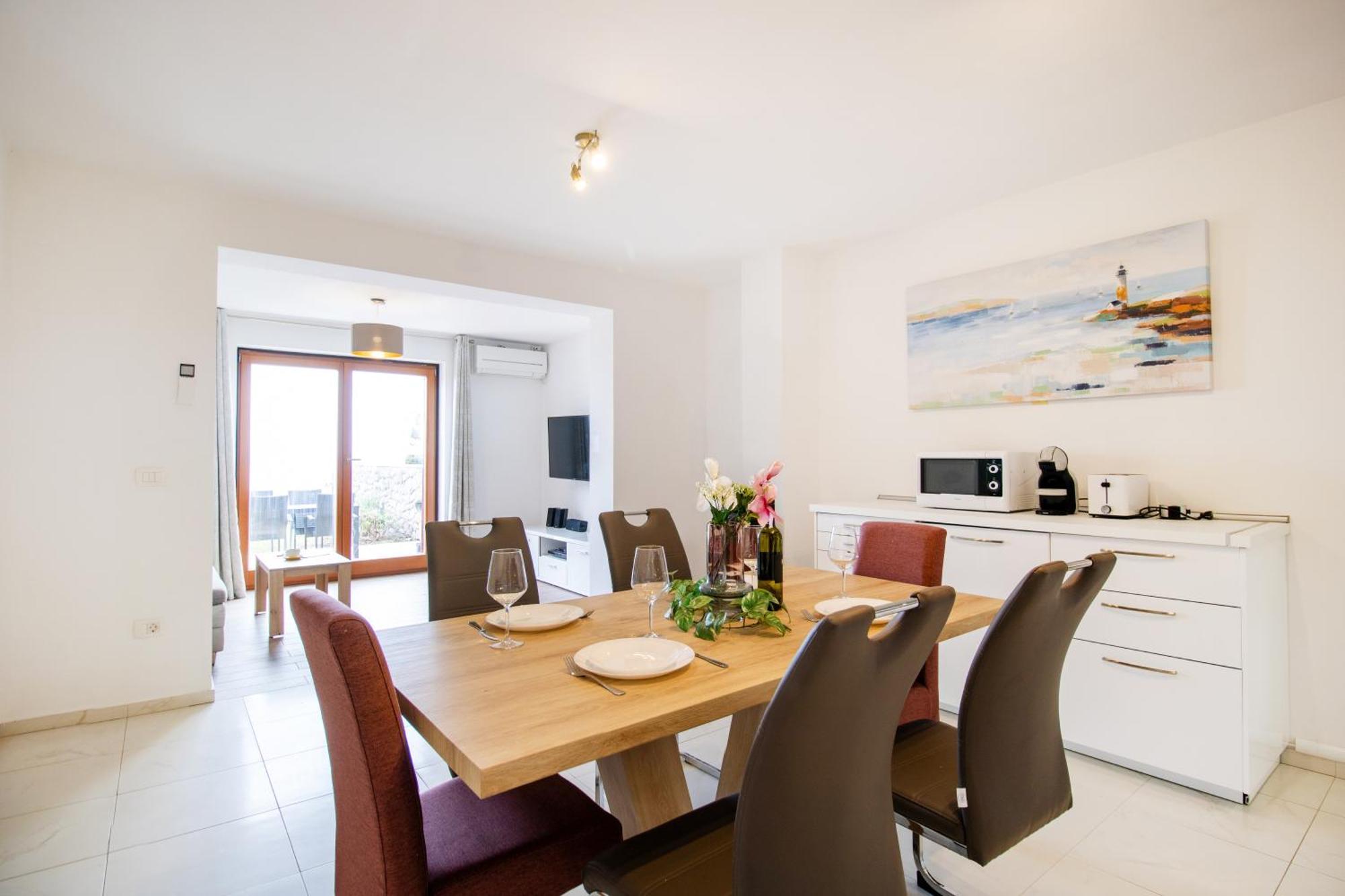 Apartment Peharovo 로브란 외부 사진